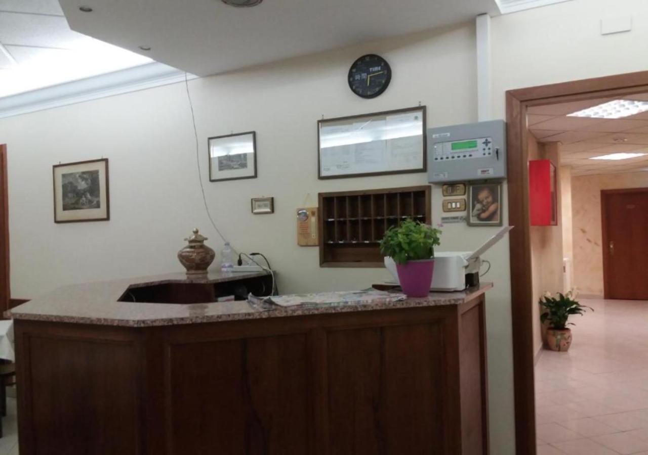 Hotel Ferrari Рим Екстер'єр фото
